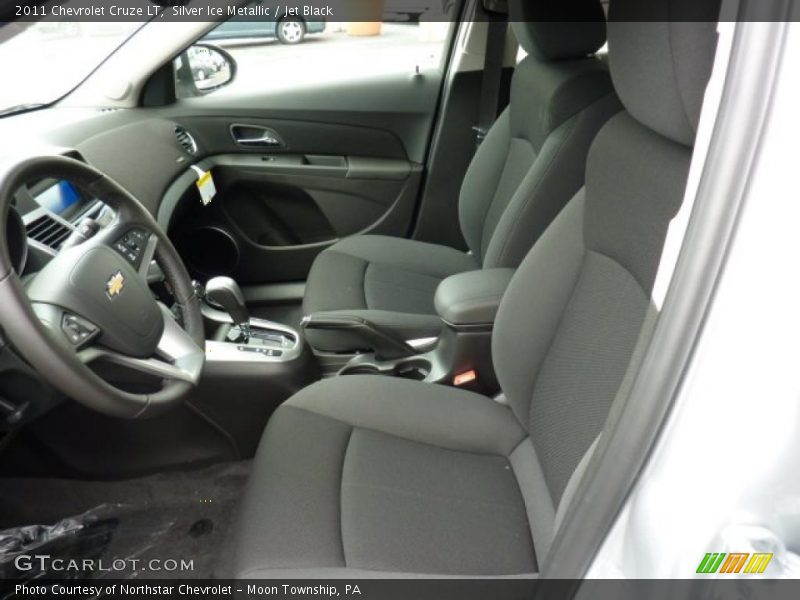 Silver Ice Metallic / Jet Black 2011 Chevrolet Cruze LT