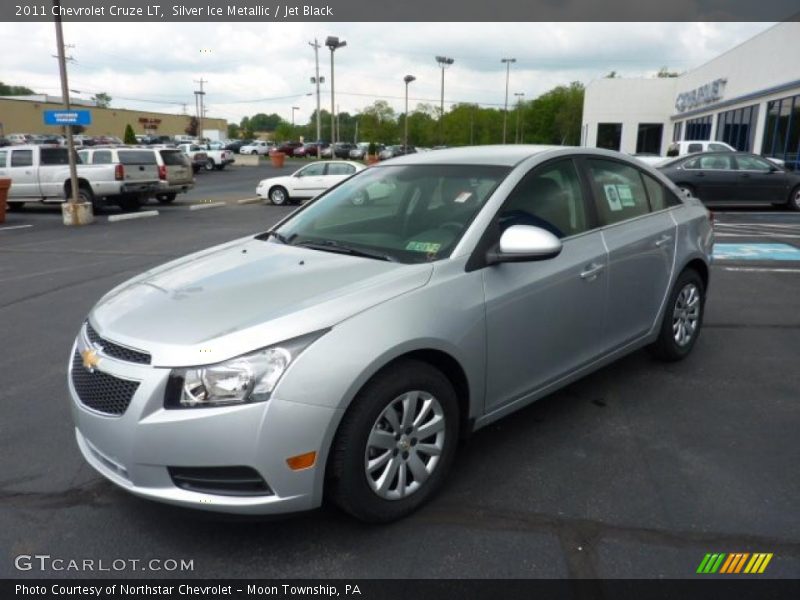 Silver Ice Metallic / Jet Black 2011 Chevrolet Cruze LT