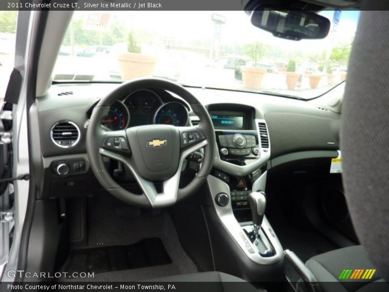 Silver Ice Metallic / Jet Black 2011 Chevrolet Cruze LT