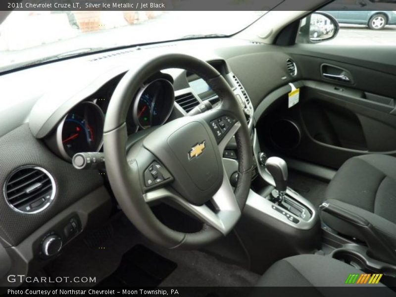 Silver Ice Metallic / Jet Black 2011 Chevrolet Cruze LT