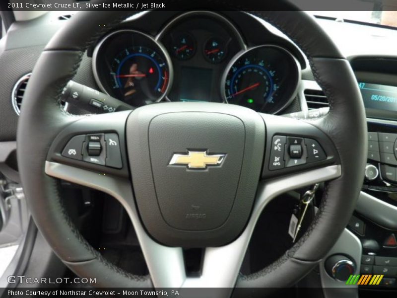 Silver Ice Metallic / Jet Black 2011 Chevrolet Cruze LT