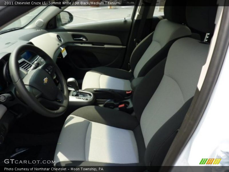 Summit White / Jet Black/Medium Titanium 2011 Chevrolet Cruze LS