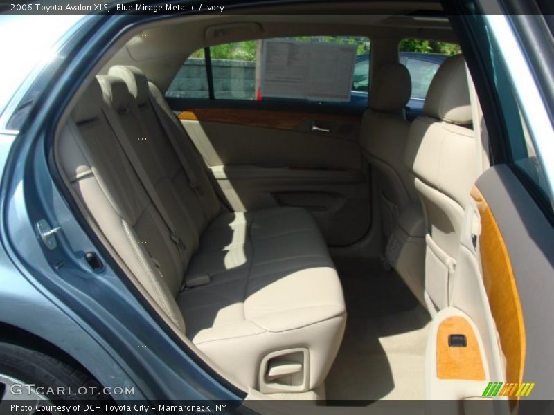 Blue Mirage Metallic / Ivory 2006 Toyota Avalon XLS
