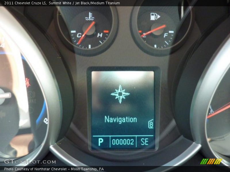 Summit White / Jet Black/Medium Titanium 2011 Chevrolet Cruze LS