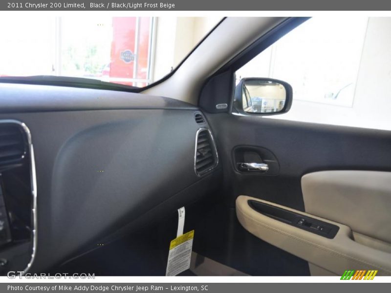 Black / Black/Light Frost Beige 2011 Chrysler 200 Limited