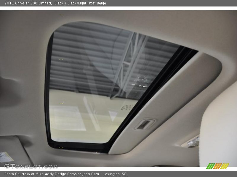 Black / Black/Light Frost Beige 2011 Chrysler 200 Limited