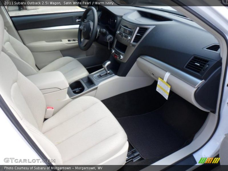  2011 Outback 2.5i Wagon Warm Ivory Interior