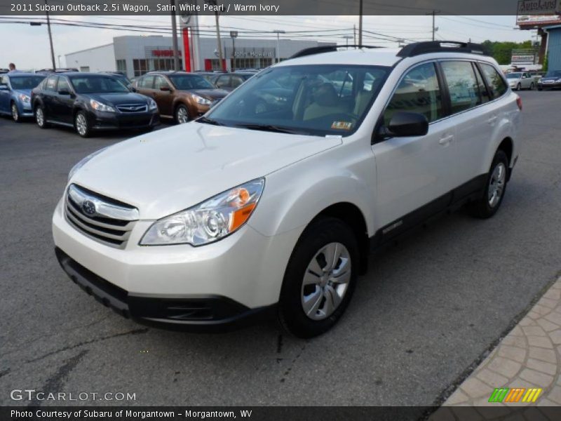 Front 3/4 View of 2011 Outback 2.5i Wagon