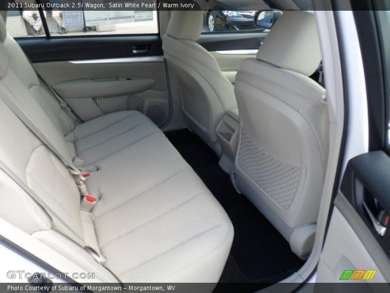  2011 Outback 2.5i Wagon Warm Ivory Interior