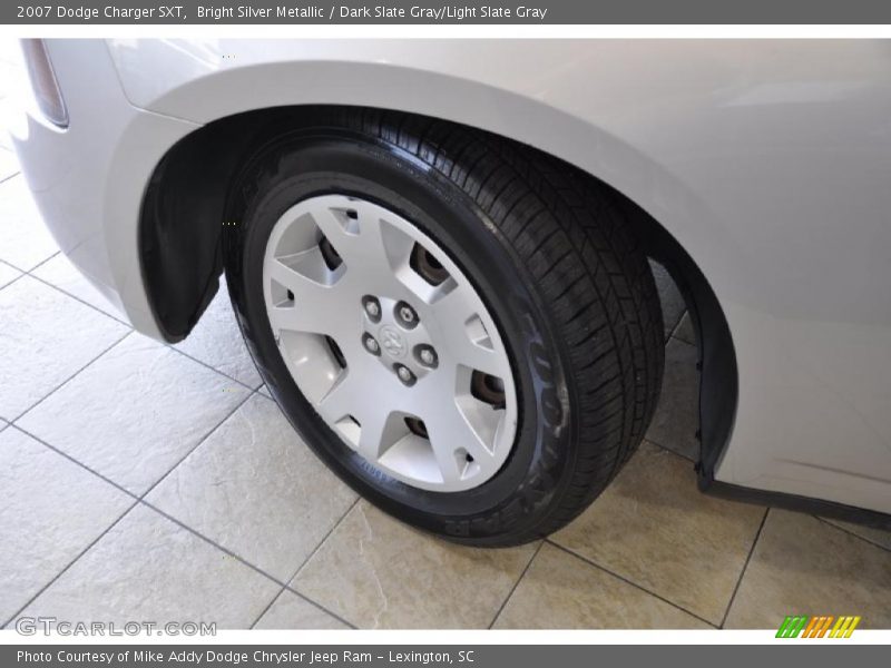 Bright Silver Metallic / Dark Slate Gray/Light Slate Gray 2007 Dodge Charger SXT