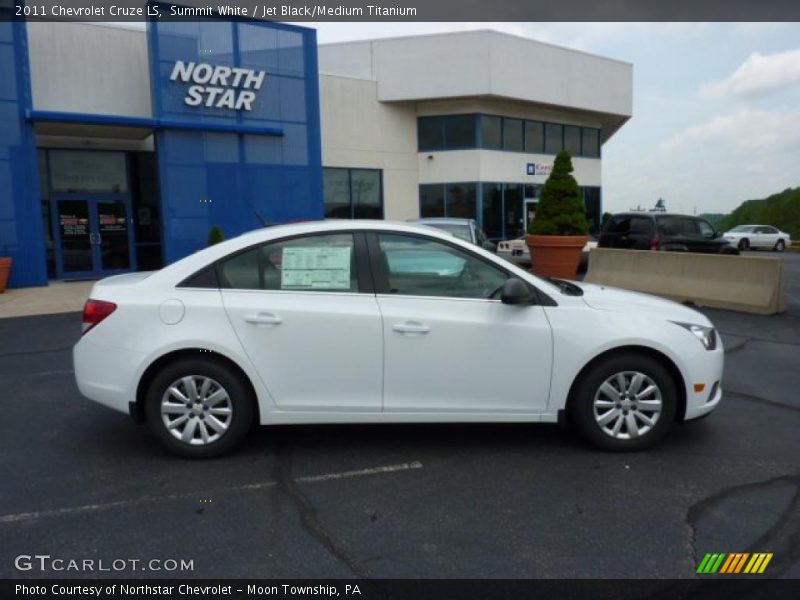 Summit White / Jet Black/Medium Titanium 2011 Chevrolet Cruze LS