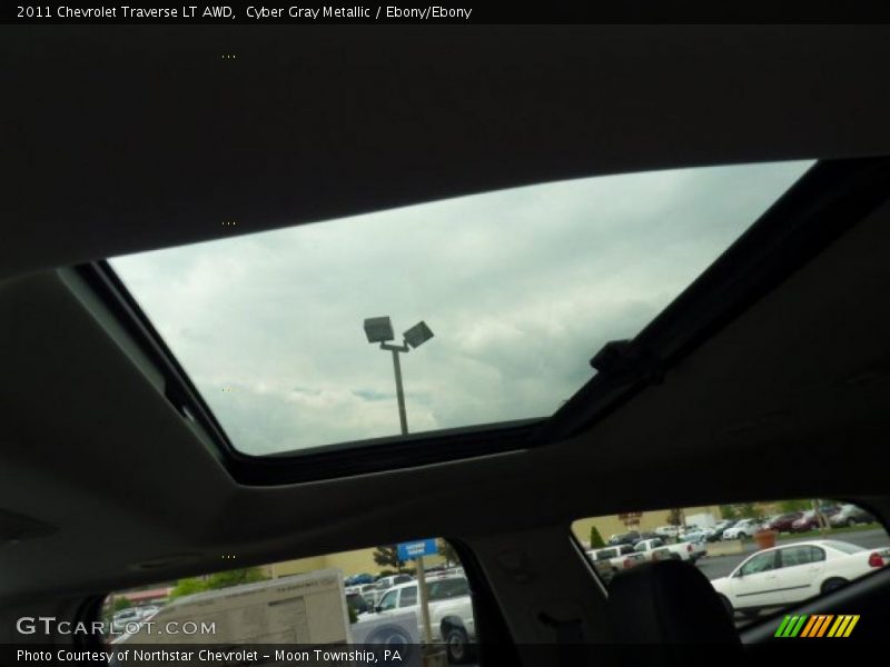 Cyber Gray Metallic / Ebony/Ebony 2011 Chevrolet Traverse LT AWD
