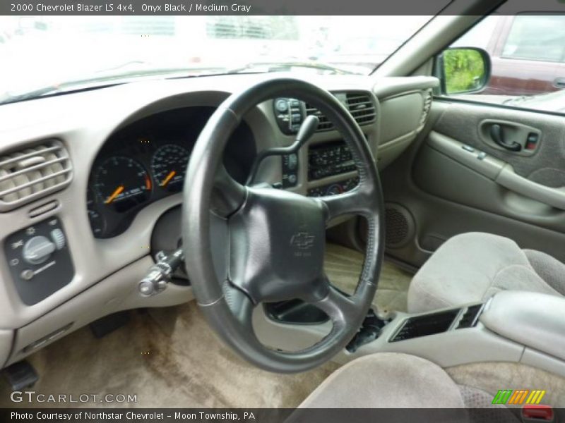 Onyx Black / Medium Gray 2000 Chevrolet Blazer LS 4x4