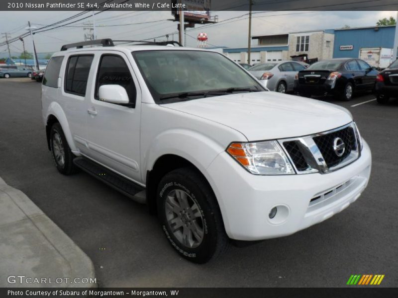 Avalanche White / Cafe Latte 2010 Nissan Pathfinder SE 4x4