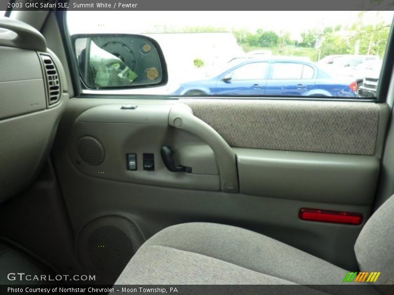 Summit White / Pewter 2003 GMC Safari SLE