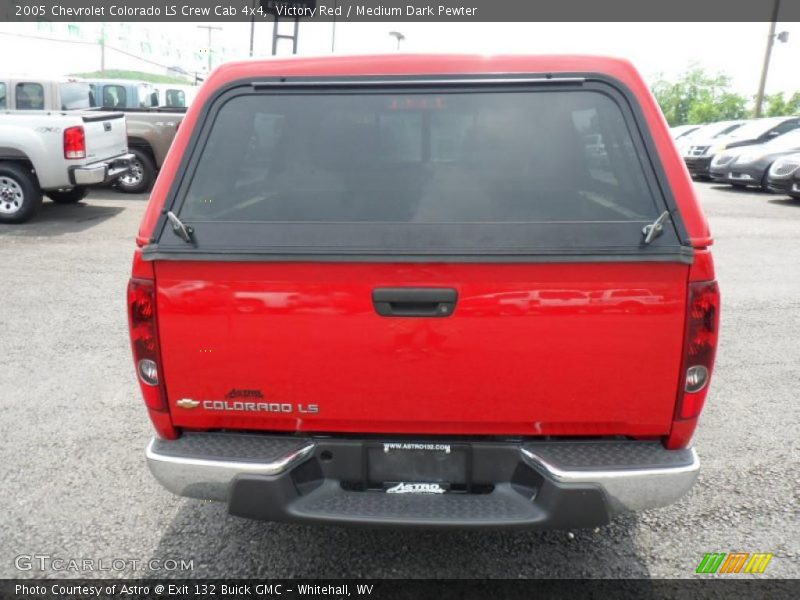 Victory Red / Medium Dark Pewter 2005 Chevrolet Colorado LS Crew Cab 4x4