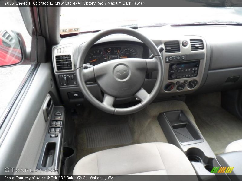 Dashboard of 2005 Colorado LS Crew Cab 4x4