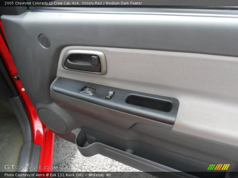 Victory Red / Medium Dark Pewter 2005 Chevrolet Colorado LS Crew Cab 4x4