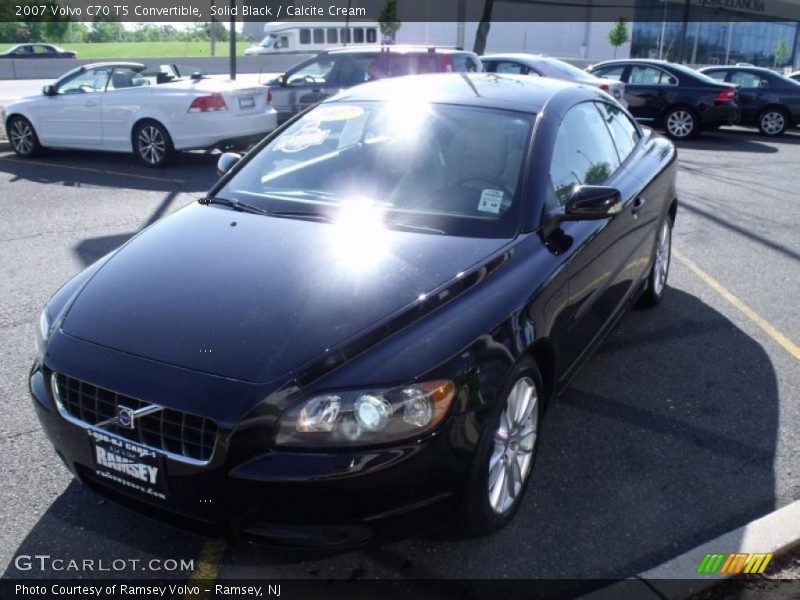Solid Black / Calcite Cream 2007 Volvo C70 T5 Convertible