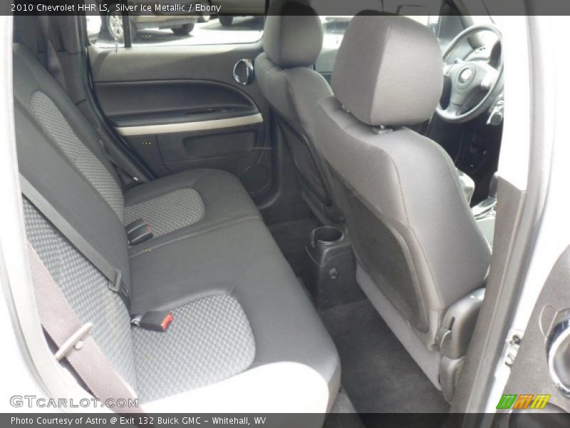 Silver Ice Metallic / Ebony 2010 Chevrolet HHR LS
