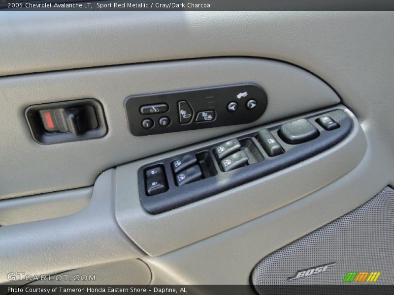Sport Red Metallic / Gray/Dark Charcoal 2005 Chevrolet Avalanche LT