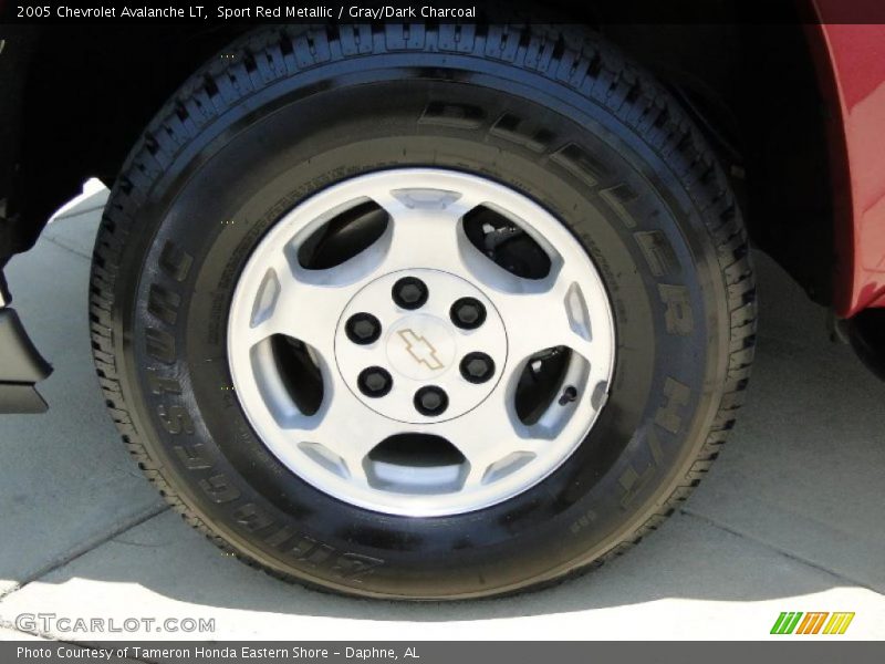 Sport Red Metallic / Gray/Dark Charcoal 2005 Chevrolet Avalanche LT