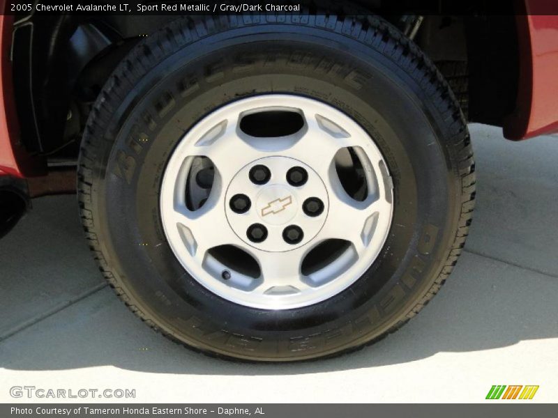 Sport Red Metallic / Gray/Dark Charcoal 2005 Chevrolet Avalanche LT