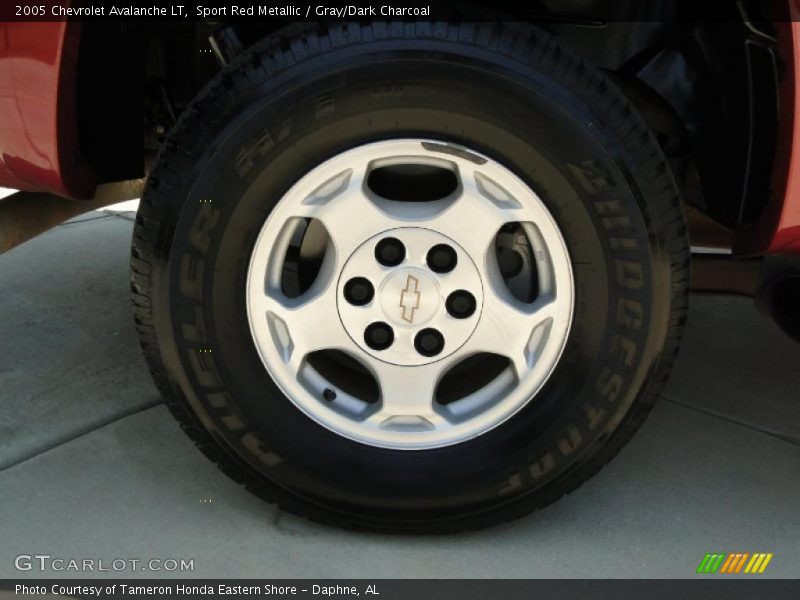 Sport Red Metallic / Gray/Dark Charcoal 2005 Chevrolet Avalanche LT