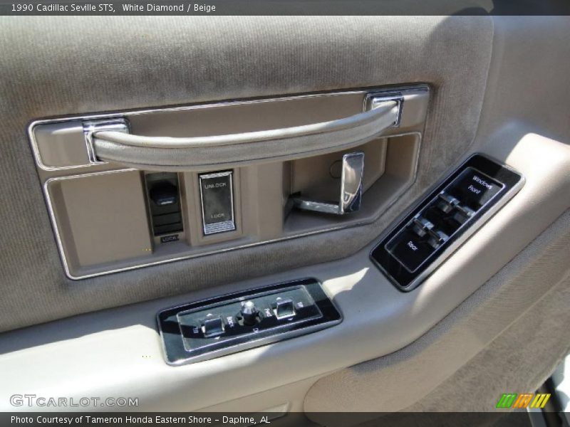 Controls of 1990 Seville STS
