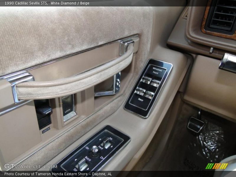 Controls of 1990 Seville STS