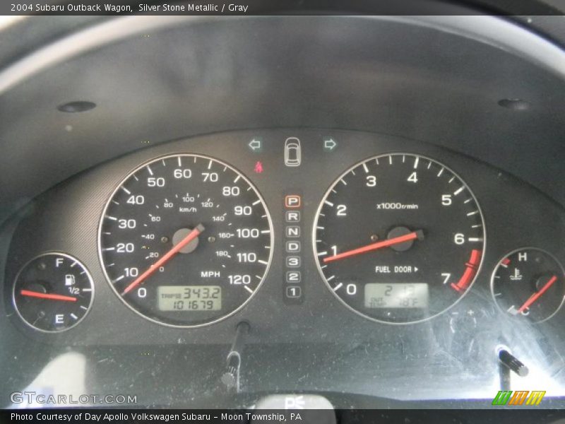 Silver Stone Metallic / Gray 2004 Subaru Outback Wagon