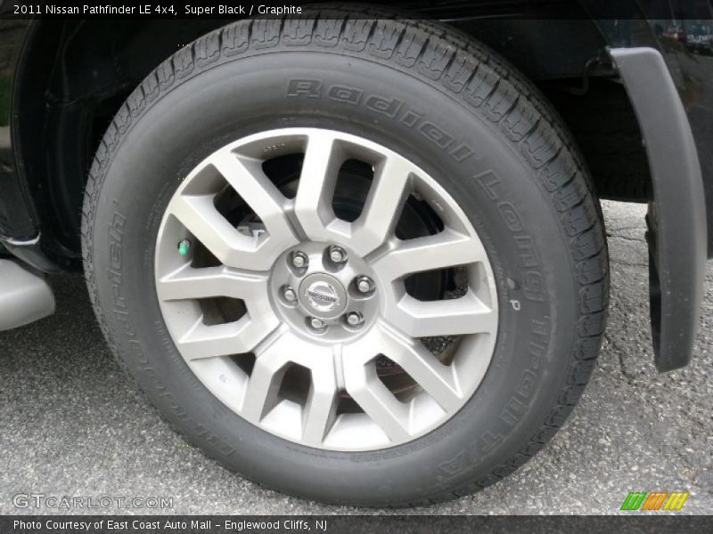  2011 Pathfinder LE 4x4 Wheel