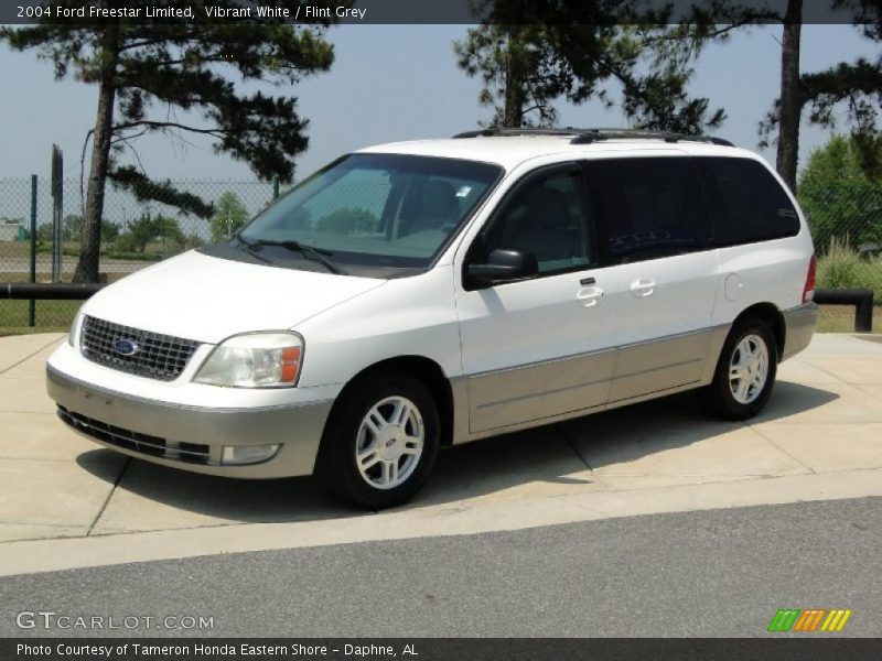 Front 3/4 View of 2004 Freestar Limited