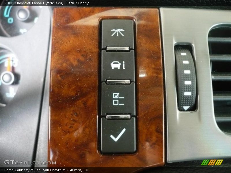 Controls of 2008 Tahoe Hybrid 4x4