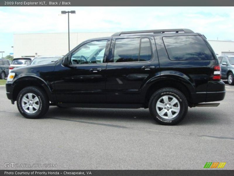 Black / Black 2009 Ford Explorer XLT
