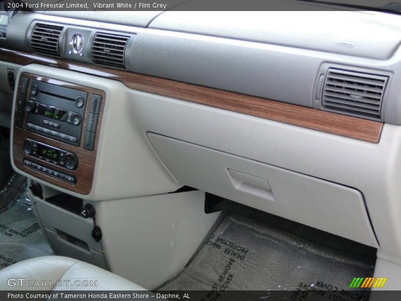 Vibrant White / Flint Grey 2004 Ford Freestar Limited
