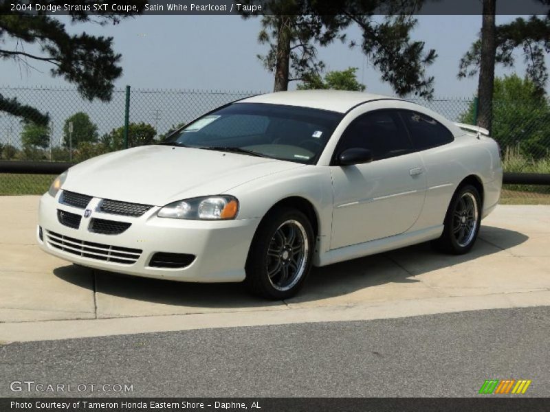 Front 3/4 View of 2004 Stratus SXT Coupe