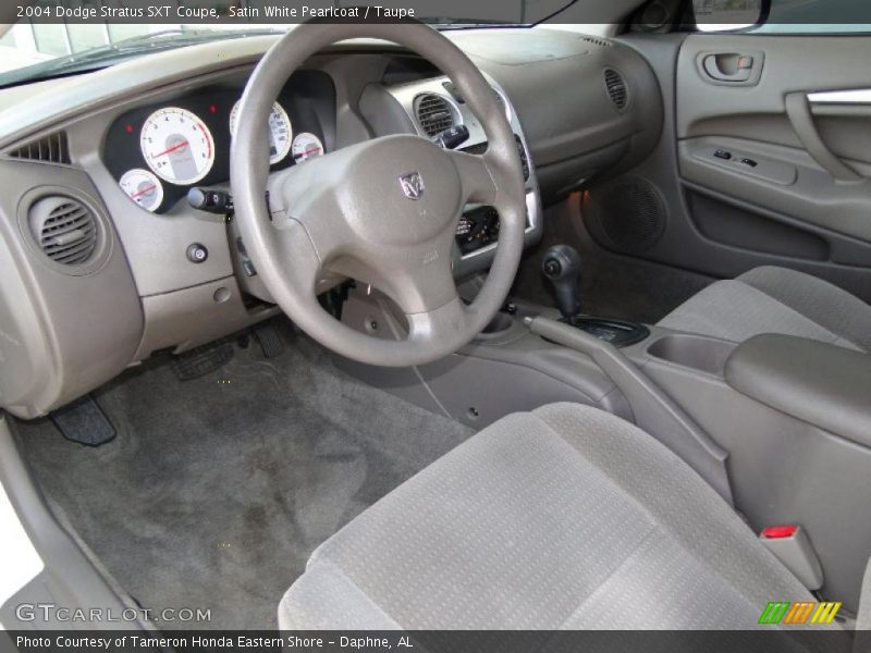  2004 Stratus SXT Coupe Taupe Interior