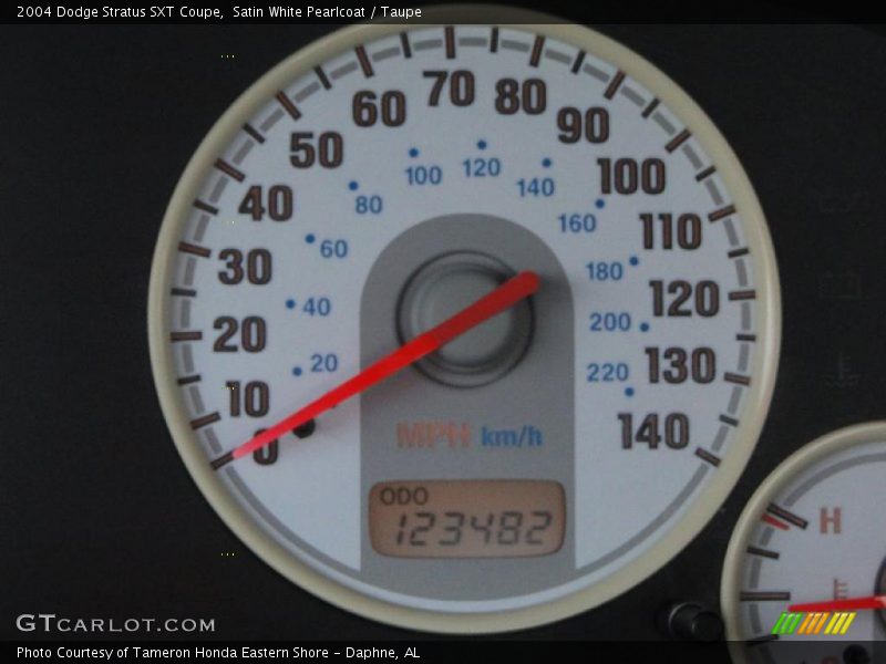 Satin White Pearlcoat / Taupe 2004 Dodge Stratus SXT Coupe