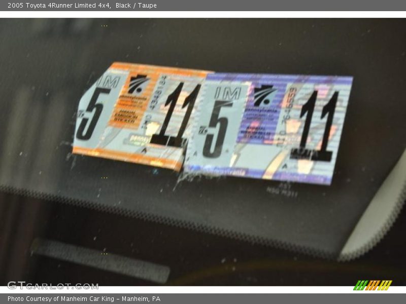 Black / Taupe 2005 Toyota 4Runner Limited 4x4