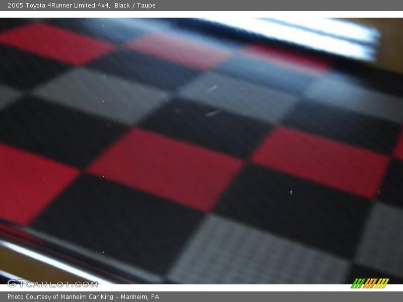 Black / Taupe 2005 Toyota 4Runner Limited 4x4