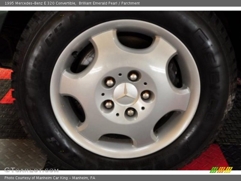 Brilliant Emerald Pearl / Parchment 1995 Mercedes-Benz E 320 Convertible