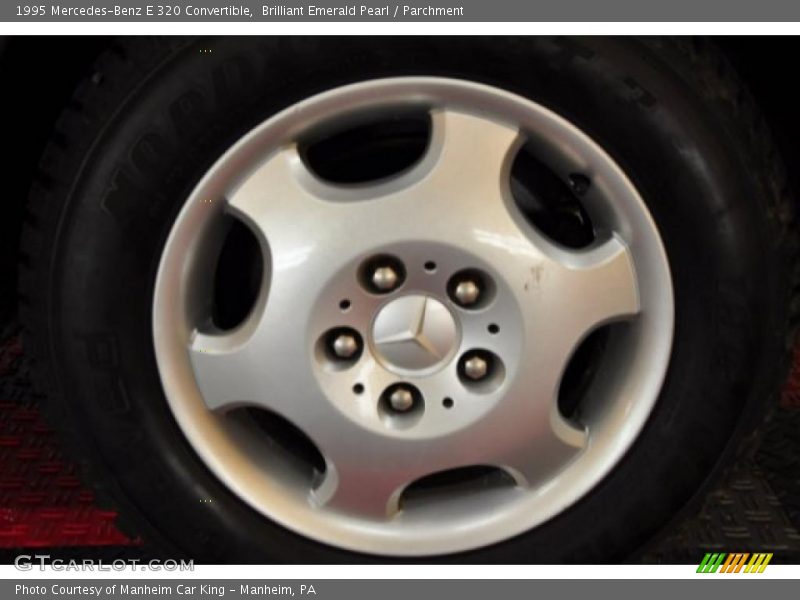 Brilliant Emerald Pearl / Parchment 1995 Mercedes-Benz E 320 Convertible