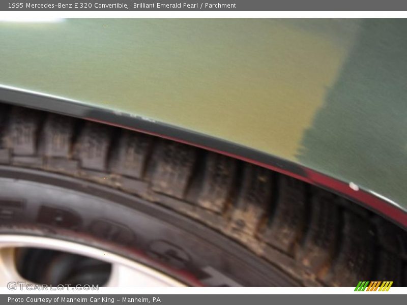 Brilliant Emerald Pearl / Parchment 1995 Mercedes-Benz E 320 Convertible