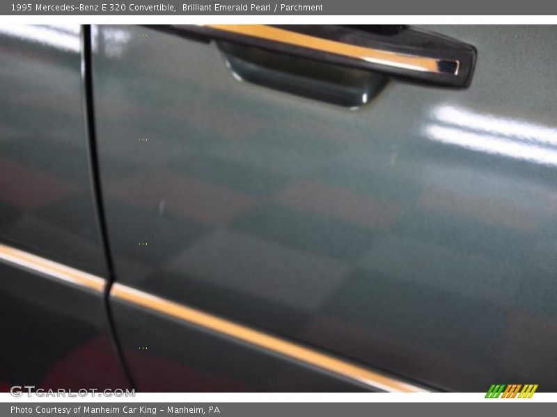 Brilliant Emerald Pearl / Parchment 1995 Mercedes-Benz E 320 Convertible