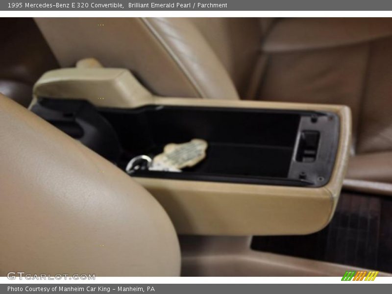 Brilliant Emerald Pearl / Parchment 1995 Mercedes-Benz E 320 Convertible