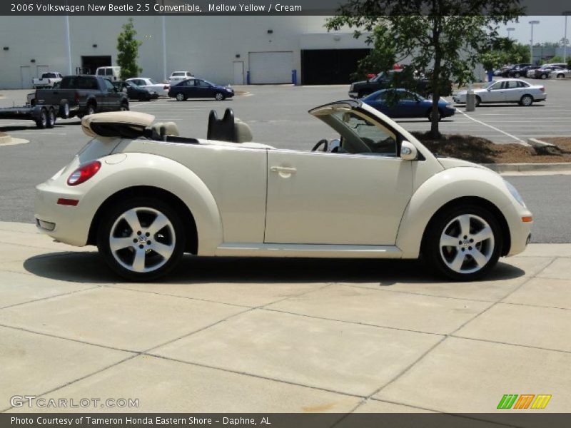 Mellow Yellow / Cream 2006 Volkswagen New Beetle 2.5 Convertible
