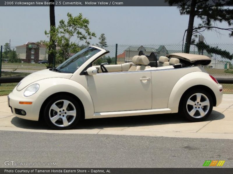Mellow Yellow / Cream 2006 Volkswagen New Beetle 2.5 Convertible