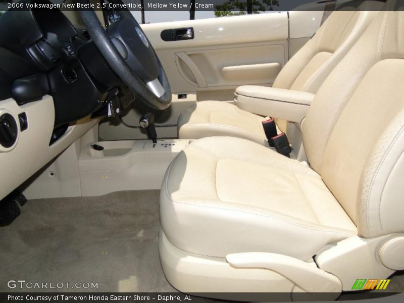Mellow Yellow / Cream 2006 Volkswagen New Beetle 2.5 Convertible