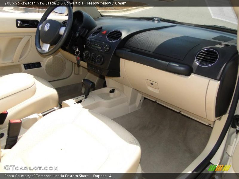 Mellow Yellow / Cream 2006 Volkswagen New Beetle 2.5 Convertible
